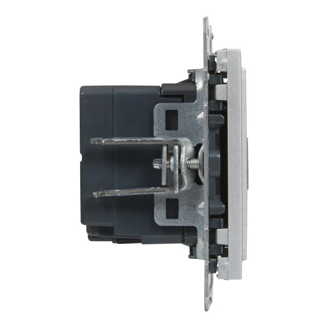 SUNO Gniazdo USB typ A +C 3A 5V aluminium 721331 – LEGRAND | TIM SA