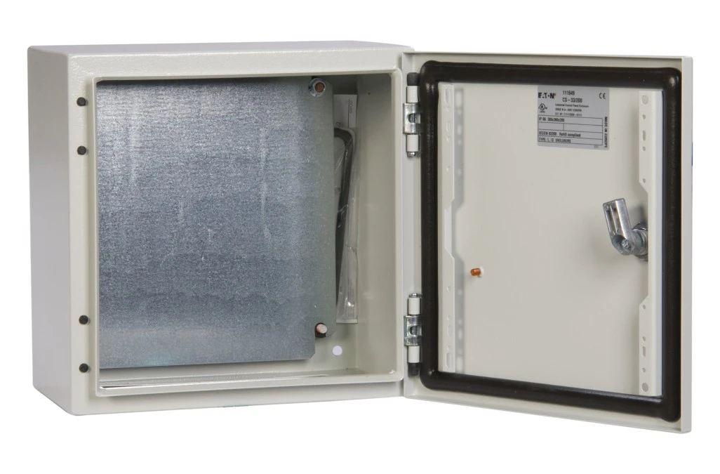 Obudowa CS 300x300x200mm IP66 z płytą montażową CS-33/200