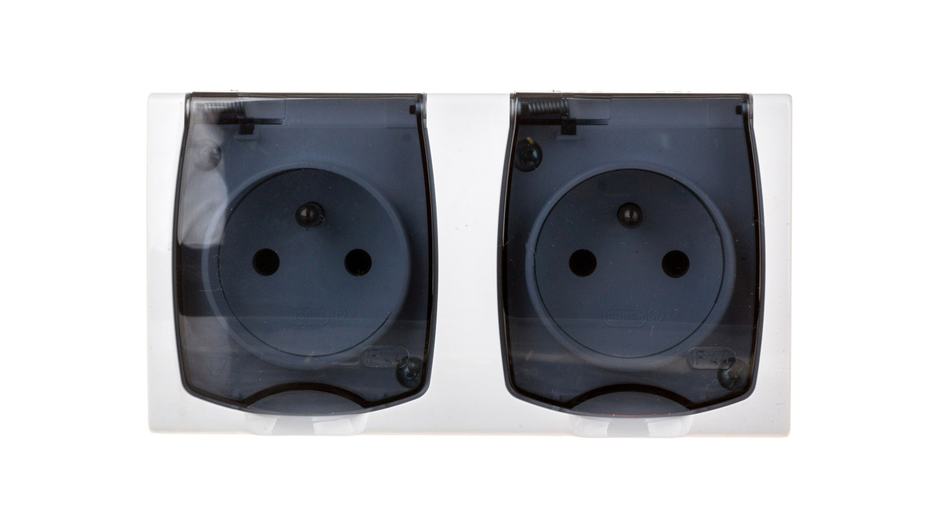 Airtight Double Socket with/u IP44 Flap MADERA GNH-2NZ/00/d