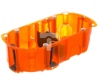 Puszka do betonu 72mm 143x 40mm Ze śrubami czerwony Batibox 080102