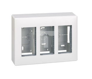 Simon Connect Obudowa natynkowa S500 3-modułowa, 6x K45 kompletna czysta biel 51000003-030