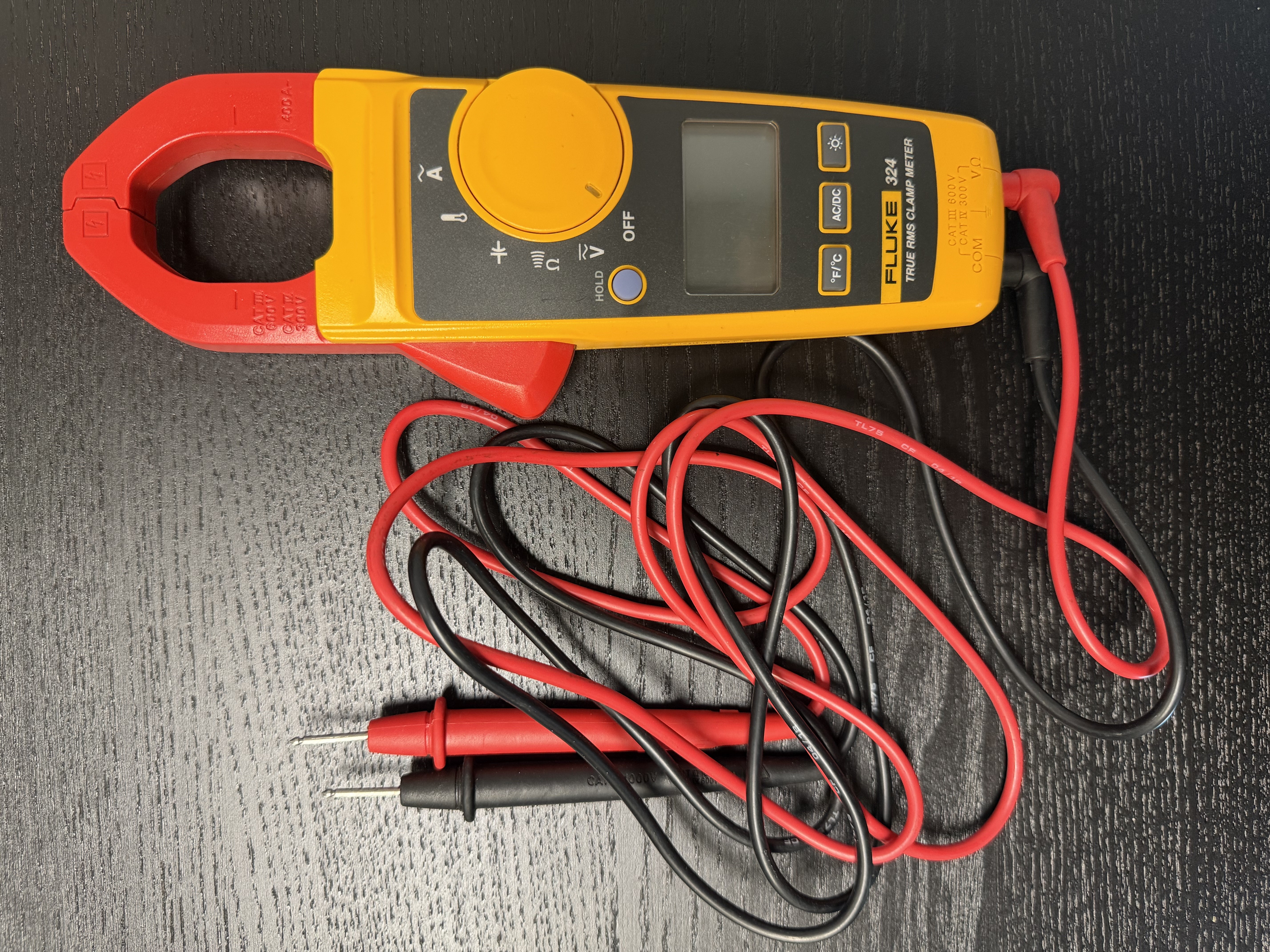 czym jest i jak działa miernik cęgowy