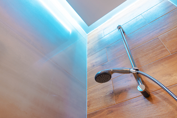 jakie jest najlepsze i tanie oświetlenie do łazienki