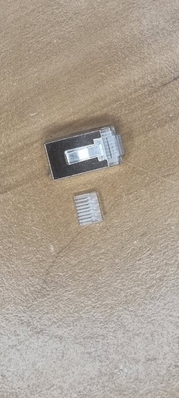 Wtyk modularny 8P8C dwuczęściowy na kablu typu F/UTP